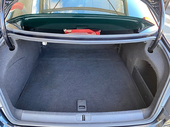 Volkswagen Passat CC 14 of 30