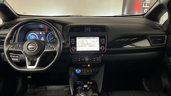 Nissan Leaf 11 of 28
