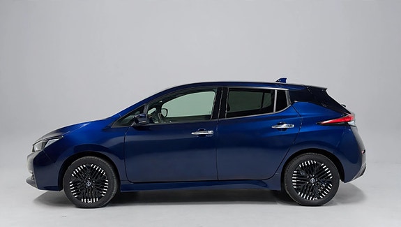 Nissan Leaf 4 of 28