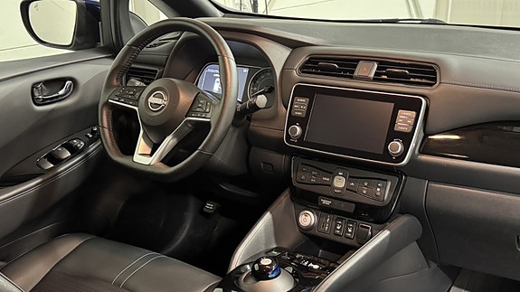 Nissan Leaf 10 of 28