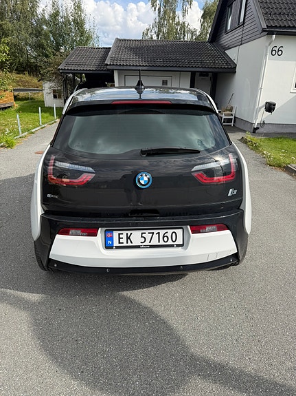 BMW i3 4 of 11