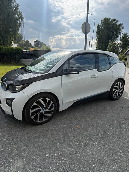 BMW i3 2 of 11