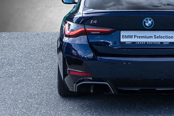 BMW i4 9 of 30