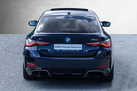 BMW i4 8 of 30