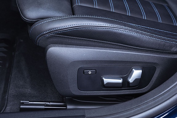 BMW i4 26 of 30