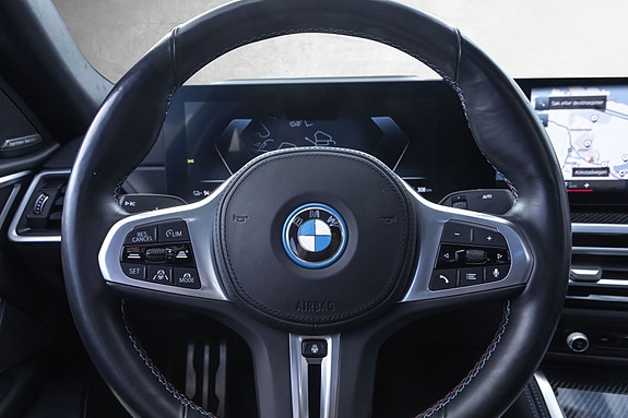 BMW i4 10 of 30