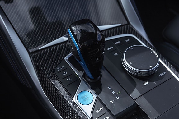 BMW i4 21 of 30