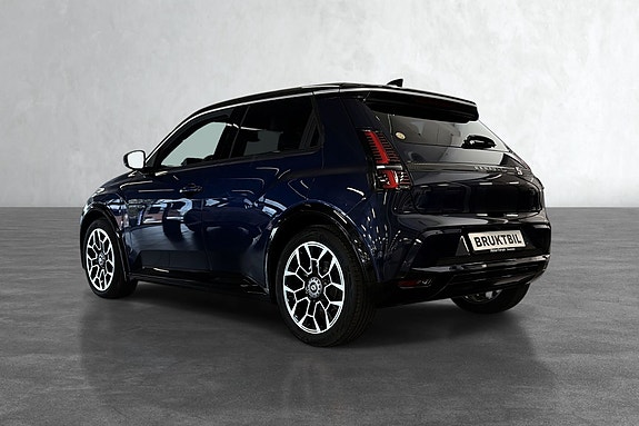 Renault 5 E-Tech 3 of 16