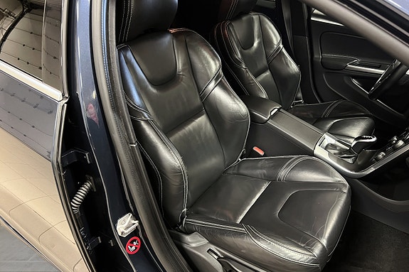 Volvo V60 23 of 30