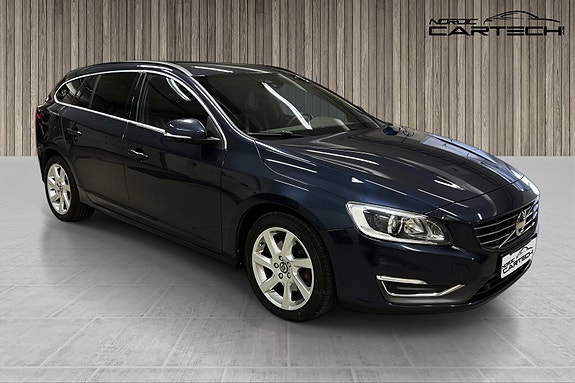 Volvo V60 2 of 30