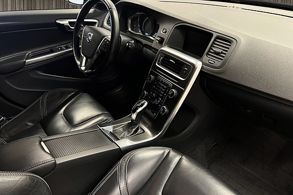 Volvo V60 21 of 30