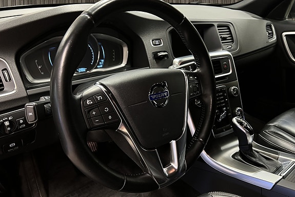 Volvo V60 16 of 30