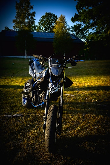 Yamaha WR 125 X 13 of 18