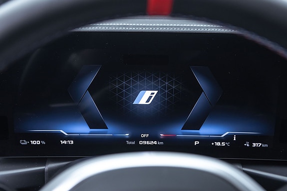 BMW i4 14 of 30