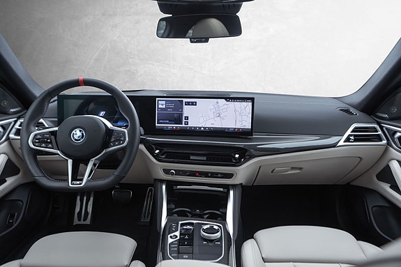 BMW i4 26 of 30