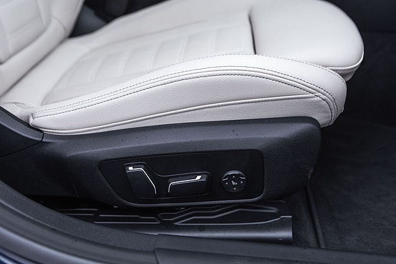 BMW i4 30 of 30