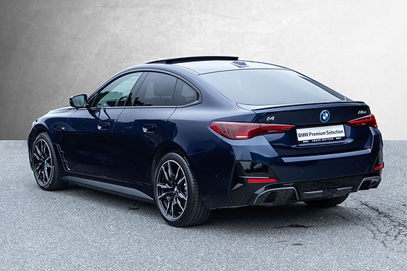 BMW i4 6 of 30