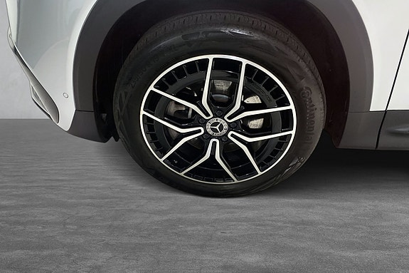 Mercedes-Benz EQB300 8 of 19