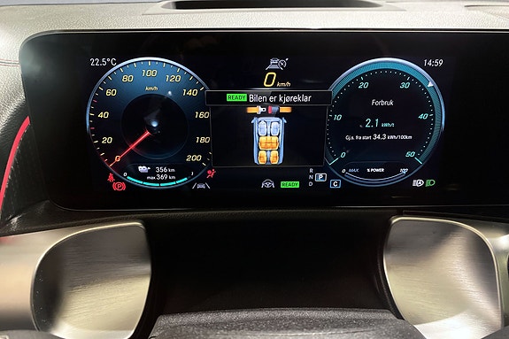 Mercedes-Benz EQB300 14 of 19