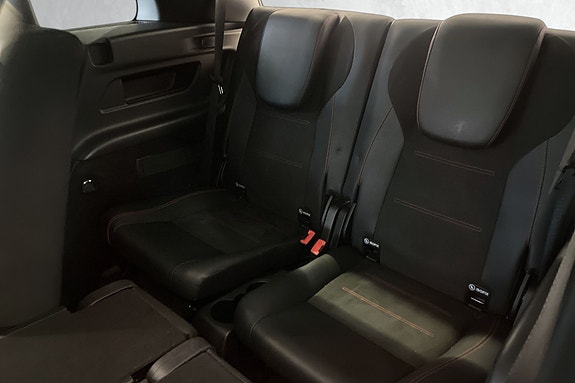 Mercedes-Benz EQB300 12 of 19