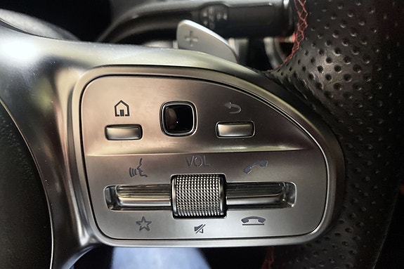 Mercedes-Benz EQB300 16 of 19