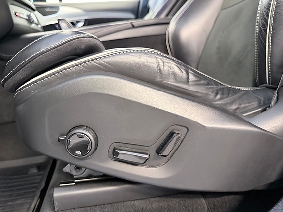 Volvo XC90 19 of 26