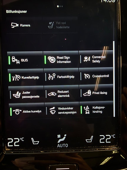 Volvo XC90 22 of 26