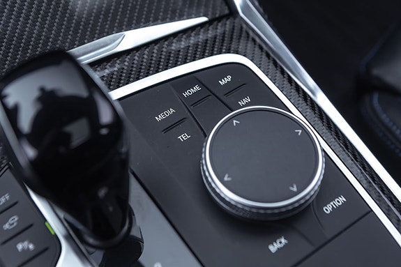 BMW i4 23 of 30