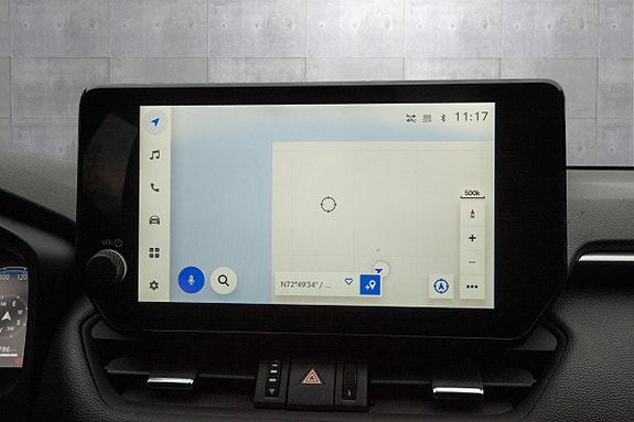 Toyota RAV4 Plug-in Hybrid 12 of 19
