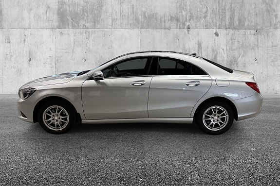 Mercedes-Benz CLA180 8 of 19
