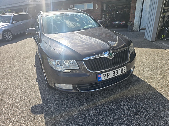 Skoda Superb 5 of 9