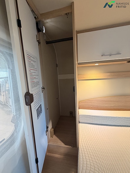 Sunlight I69L | automat | queenbed | senkeseng | 3,5 tonn 27 of 28