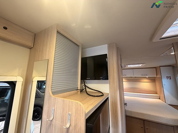 Sunlight I69L | automat | queenbed | senkeseng | 3,5 tonn 17 of 28