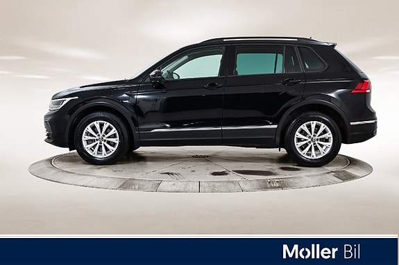 Volkswagen Tiguan 2 of 20