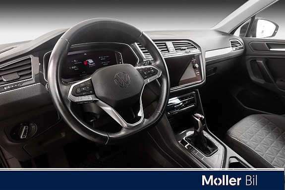 Volkswagen Tiguan 10 of 20