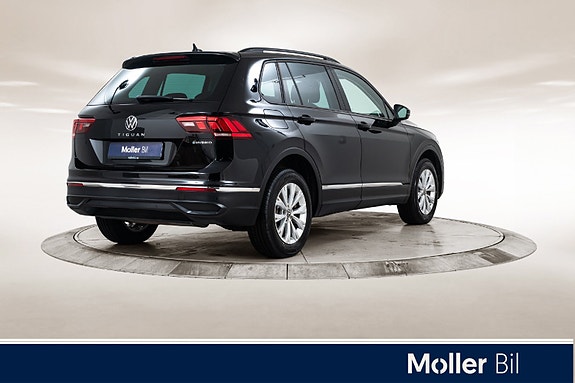 Volkswagen Tiguan 5 of 20