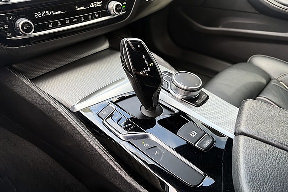 BMW 520d 16 of 18