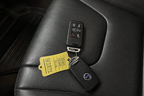 Volvo XC60 11 of 11