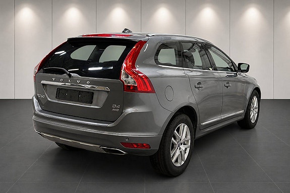 Volvo XC60 6 of 11