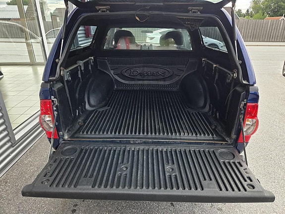 Isuzu D-max 8 of 16