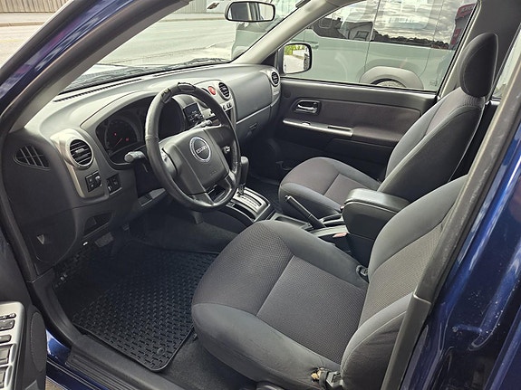Isuzu D-max 5 of 16