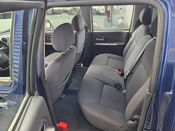 Isuzu D-max 4 of 16
