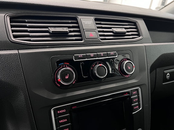 Volkswagen Caddy Maxi 29 of 30