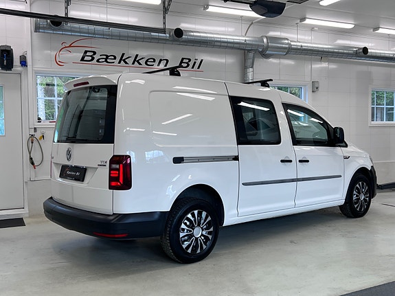 Volkswagen Caddy Maxi 13 of 30