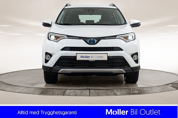 Toyota RAV4 8 of 24