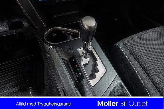Toyota RAV4 19 of 24