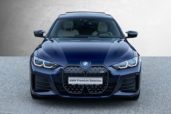 BMW i4 4 of 30