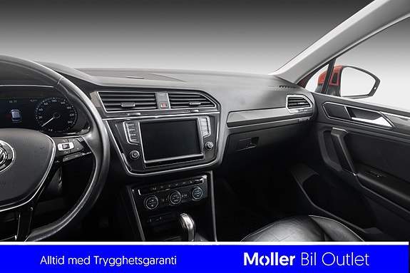 Volkswagen Tiguan 16 of 23
