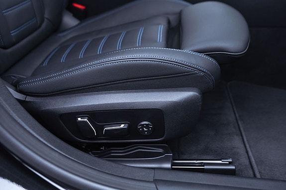 BMW i4 30 of 30
