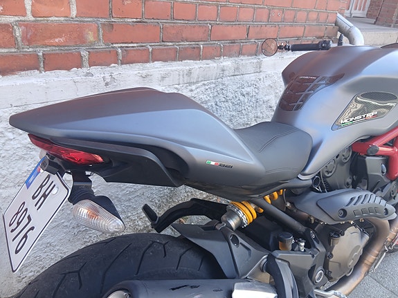 Ducati Monster 821 - Lav km-stand 7 of 13